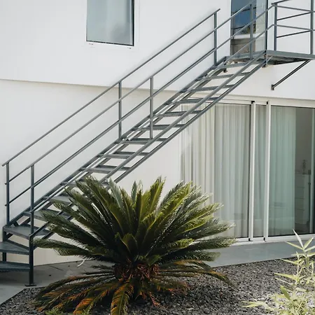 Sea & Rocks 15 - House