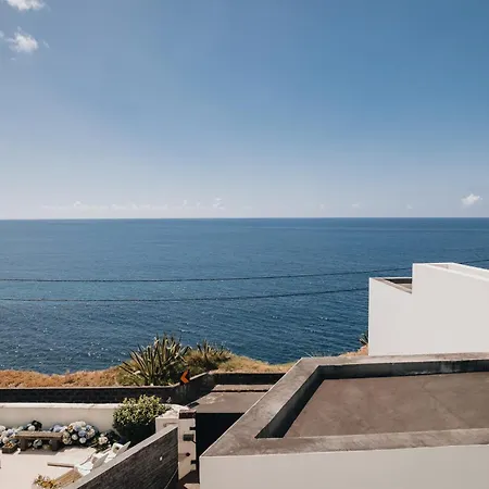 Sea & Rocks 15 - House Lagoa (Azores)