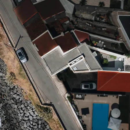 Sea & Rocks 15 - House