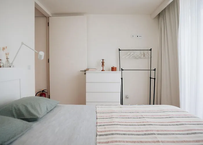 Sea & Rocks 15 - House